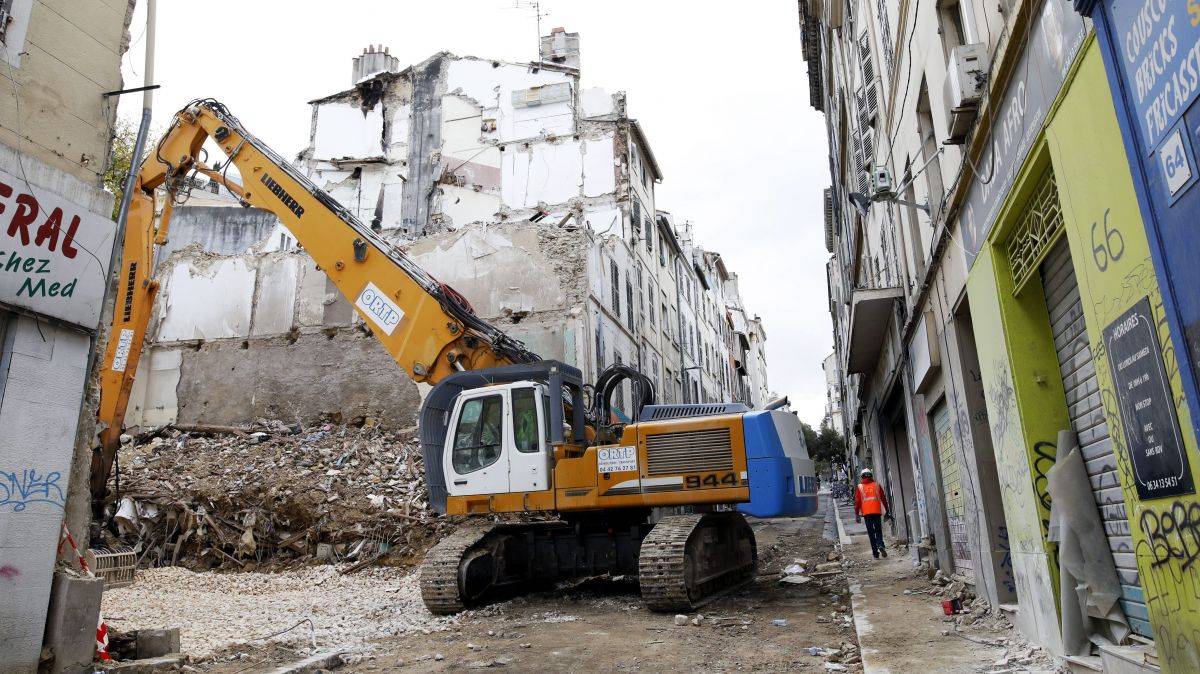 Sécurisation et démolition suite à l'effondrement des immeubles de la rue d'Aubagne à Marseille