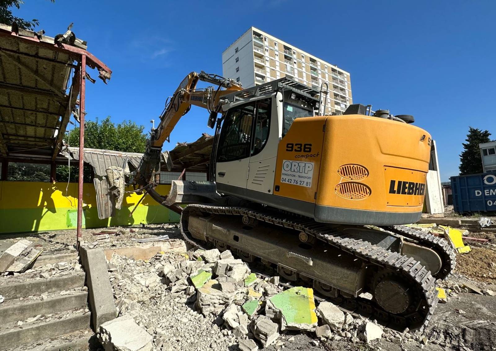 Ferraillage d'un bâtiment métallique à la cisaille hydraulique en région paca