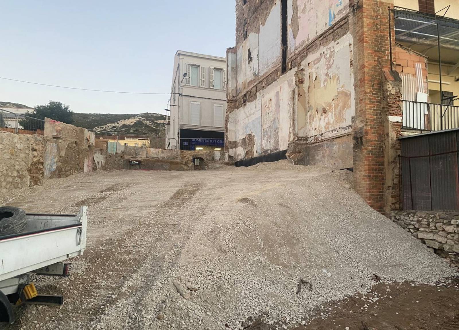 remblaiement après démolition marseille 13016