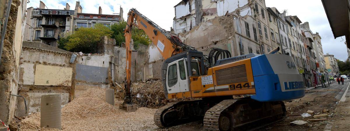 Sécurisation et démolition suite à l'effondrement des immeubles de la rue d'Aubagne à Marseille
