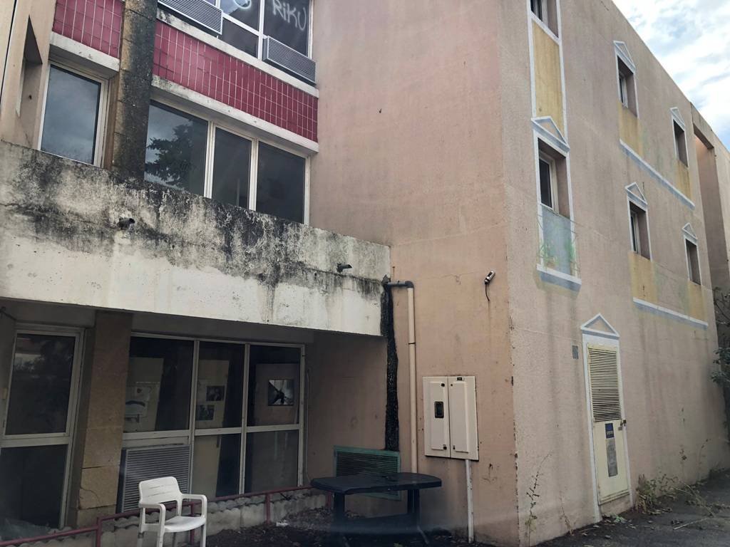 démolition hopital saint chamas 13