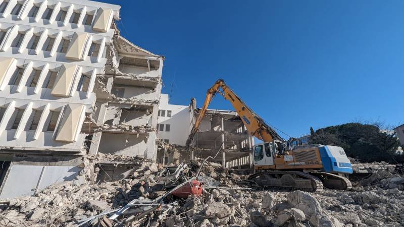 Démolition d'immeuble grande hauteur à Marseille (13)