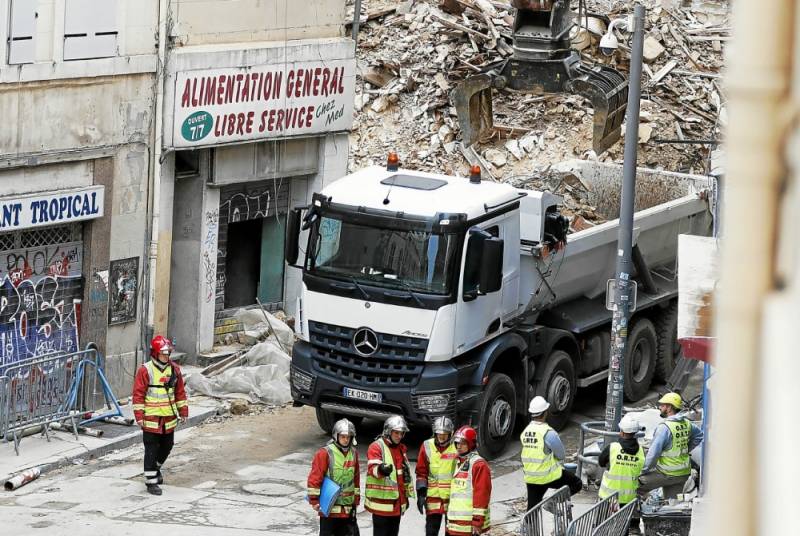 Sécurisation et démolition suite à l'effondrement des immeubles de la rue d'Aubagne à Marseille