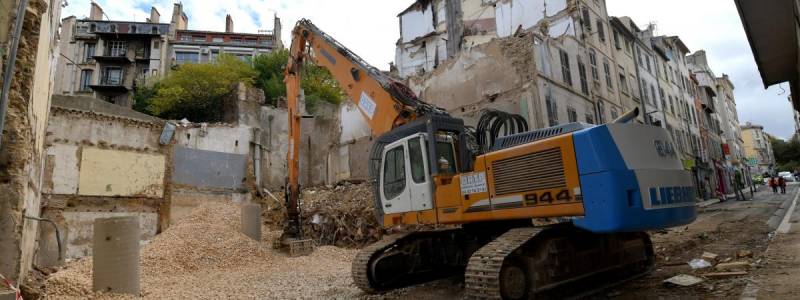 Sécurisation et démolition suite à l'effondrement des immeubles de la rue d'Aubagne à Marseille
