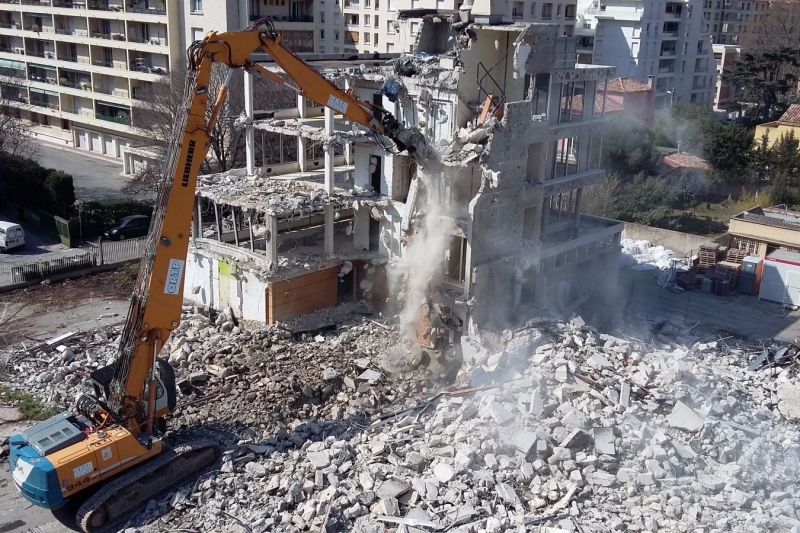 Démolition mécanique