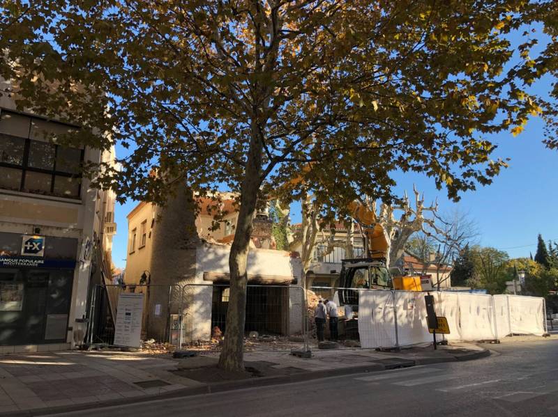 Démolition mécanique en milieu urbain Bouches du Rhône