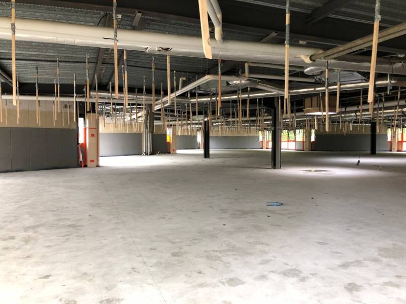 Désamiantage et démantèlement d'une unité d'assemblage de composants électroniques à Pertuis