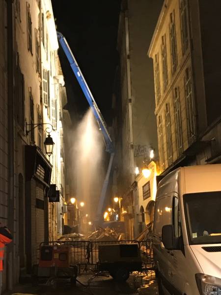 Déconstruction depuis nacelle a marseille